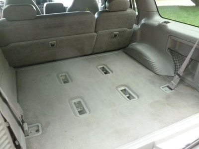 1998 Ford Expedition XLT - Behind 2nd Row Seat Floor Trim5